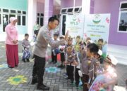 Program MPLS Kapolres Kediri Kota dan Ketua Bhayangkari Kunjungi TK Kemala Bhayangkari 41