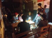 Polres Kediri Kota Rutin Gelar Patroli Dinihari, Temukan Miras Dan Pelajar SMP Yang Masih Nongkrong.Kasat Samapta: Beri Edukasi Bukan Sanksi!!