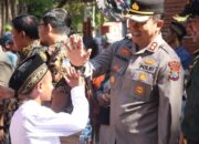 Khitanan Massal Warnai HUT RI ke-80 di Nganjuk, Ratusan Anak Ikuti dengan Antusias