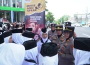 Polwan Polres Pasuruan Gelar Rise and Speak di Stasiun Bangil