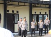Kapolres Kediri Tekankan Semangat dan Nilai Kebaikan Saat Pimpin Apel di Polsek Papar