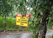 Warga Resah, Arena Sabung Ayam di Blitar Makin Berani Pasang Papan Aturan Jadwal Judi.