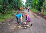 Respons Cepat Era Digital: TRC PUPR Kediri Tuntaskan Perbaikan Jalan Kranding Petungroto demi Akselerasi Ekonomi Desa