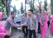 Kapolres Kediri Kota Kunjungi Polsek Mojoroto, Tekankan Pelayanan dengan Hati dan Disiplin Anggota