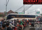 LSM Gerak Indonesia Gelar Aksi Protes, Tuntut Ketegasan Terhadap Fenomena Bus Ugal-ugalan di Kediri