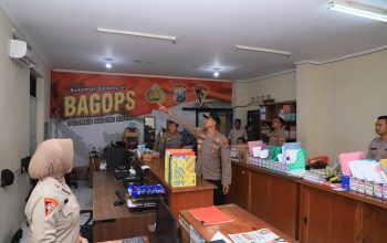 Wakapolres Kediri Kota Turun Langsung Awasi Gerakan ASRI, “1 Jam Awal Resik” Jadi Budaya Kerja Baru