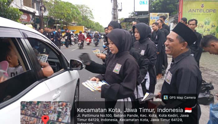 Acara Bagi Takjil PSHT Setono Pande Berjalan Lancar, Warga Merasa Senang