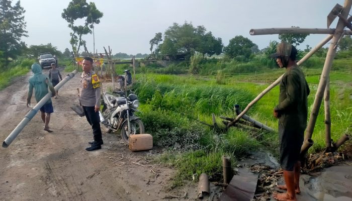 Tindak Lanjut Laporan Warga, Polsek Kunjang Hentikan Tambang Pasir Ilegal yang Rusak Infrastruktur di Perbatasan Kediri-Jombang