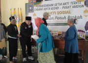 PSHT Cabang Kota Kediri Pusat Madiun Bagikan 218 Paket Zakat kepada Warga Kurang Mampu 2 IMG 20260315 WA0054