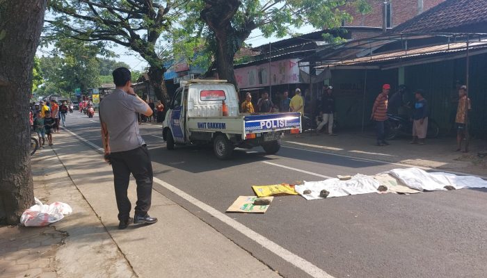 DETIK-DETIK TRAGIS: Pria di Mojo Kediri Tewas Usai Sengaja Terjang Kolong Truk Tangki