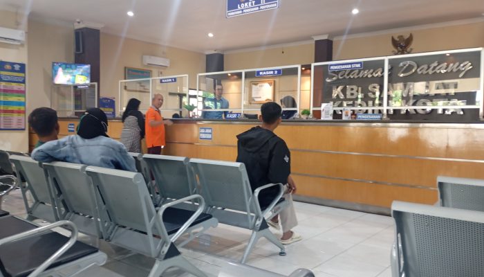 Samsat Polres Kediri Kota Raih Apresiasi Warga: Pelayanan Cepat dan Humanis