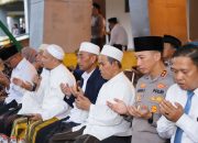 Momen Haru Pemberangkatan Haji Kota Kediri, Kapolres: Ini Bentuk Pelayanan untuk Tamu Allah