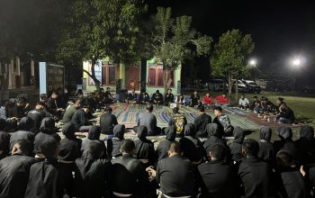 Pimpinan Jack And Associates Bersama Tim LHA dan Paralegal SH Terate Cabang Jombang  Edukasi Sadar Hukum di Ranting Kabuh