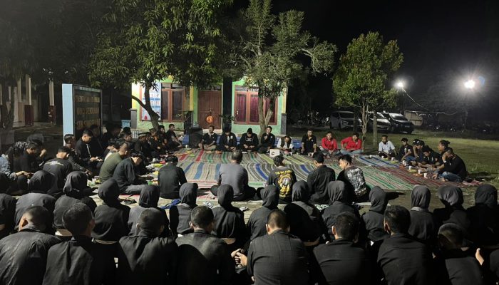 Pimpinan Jack And Associates Bersama Tim LHA dan Paralegal SH Terate Cabang Jombang  Edukasi Sadar Hukum di Ranting Kabuh