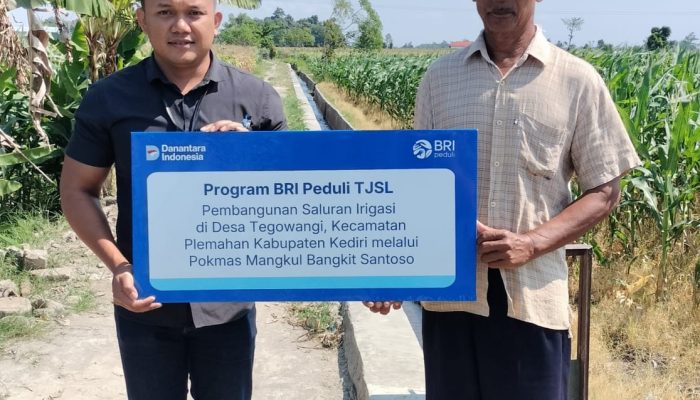 BRI Pare Berikan CSR Bantuan Pembangunan Saluran Irigasi di Desa Tegowangi Kediri