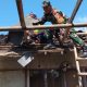 Gotong Royong Rehab RTLH, Babinsa Pakunden Bersama Warga Wujud Kepedulian Untuk Masyarakat