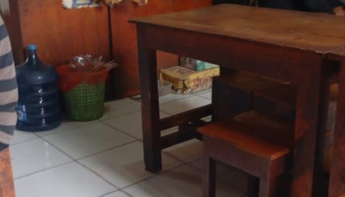DUGAAN PEREDARAN MINUMAN KERAS ILEGAL DI TANJUNGANOM NGANJUK JADI SOROTAN, WARGA HARAP APH LAKUKAN PENERTIBAN