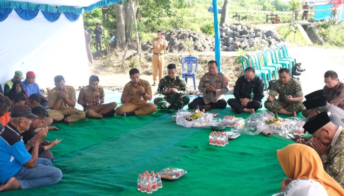 Tingkatkan Konektivitas Warga, Peletakan Batu Pertama Jembatan Beton Garuda Kota Blitar Resmi Dimulai