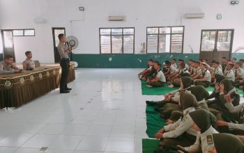 Taruna Akpol Anggkatan 58 Jadi Irup di Sekolah, Tekankan Disiplin dan Ajak Siswa Ikut Jaga Kamtibmas