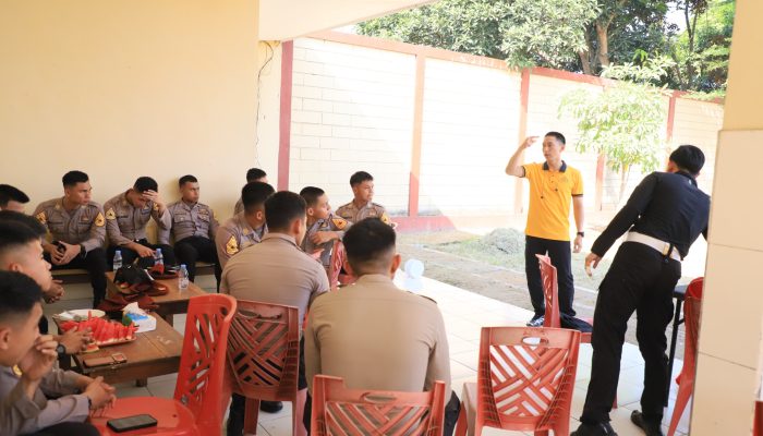 Menuju Perwira Unggul, Taruna Akpol Ikuti Latihan Menembak dan Pembinaan Profesionalisme di Kediri Kota