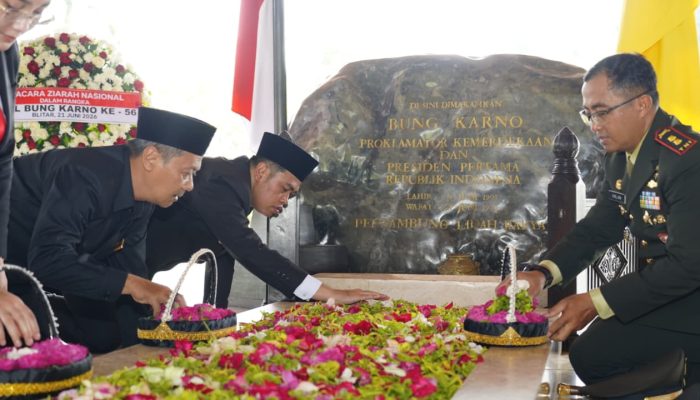 Peringati Haul Ke-56 Bung Karno, Forkopimda Kota Blitar Gelar Upacara Ziarah Nasional Di Makam Proklamator