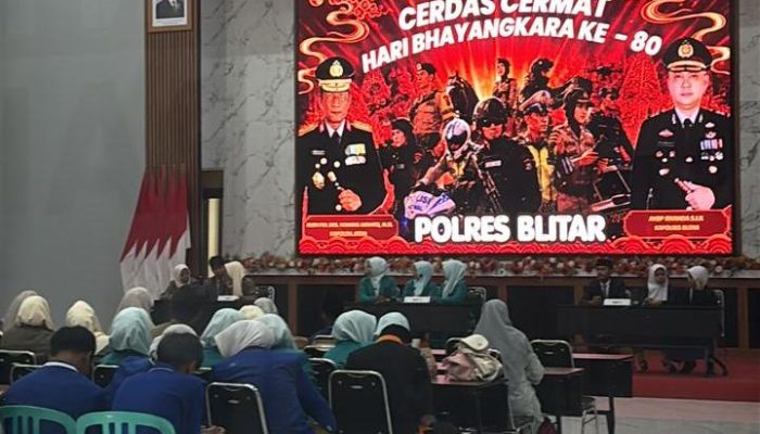Peduli Pendidikan, Polres Blitar Gelar Lomba Cerdas Cermat Pelajar Sambut Bhayangkara ke-80