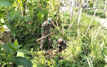 Lestarikan Alam, Babinsa Sidomulyo Sertu Deny Bersama Warga Gelar Aksi Tanam Pohon 3 IMG 20260702 WA0043
