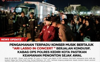 Pengamanan Terpadu Konser Musik Bertajuk “ Ari Lasso in Concert “ Berjalan Kondusif, Kabag Ops Polres Kediri Kota Pastikan Keamanan Penonton Sejak Awal 3 IMG 20260726 221355