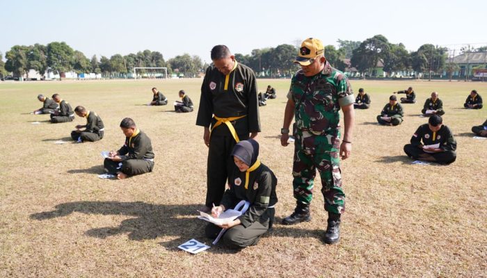 Asah Fisik Dan Mental Prajurit, Kodim 0808/Blitar Gelar Uji Kenaikan Tingkat Pencak Silat Militer