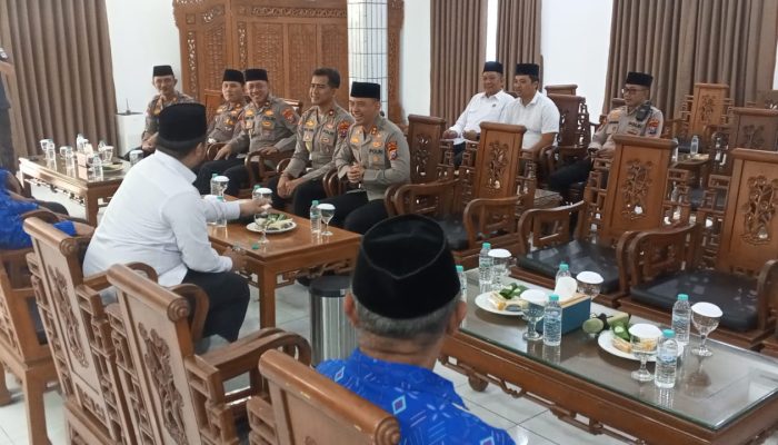Kapolres Kediri Kota Jalin Silaturahmi dengan Ponpes Wali Barokah, Pererat Sinergi Polri dan Ulama