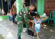 Tingkatkan Kesehatan Anak dan Cegah Stunting, Babinsa Koramil 0808/22 Wonodadi Dampingi Posyandu ILP Di Desa Kebon Agung