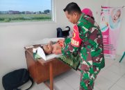 Inovasi Tekan Stunting, Babinsa Posramil Kepanjenkidul Dampingi Terapi Renang Balita Di Posyandu Sartika II